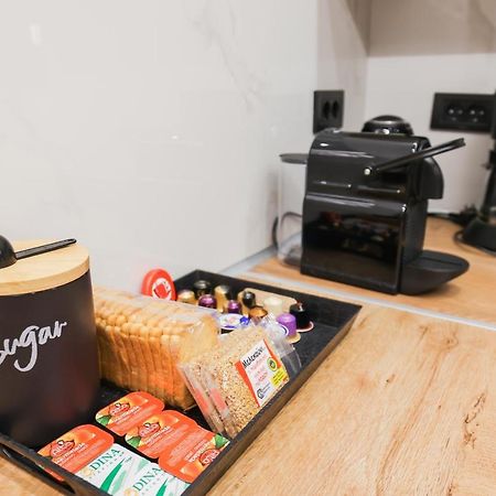 City Compass Luxury Suites Rhodes City エクステリア 写真