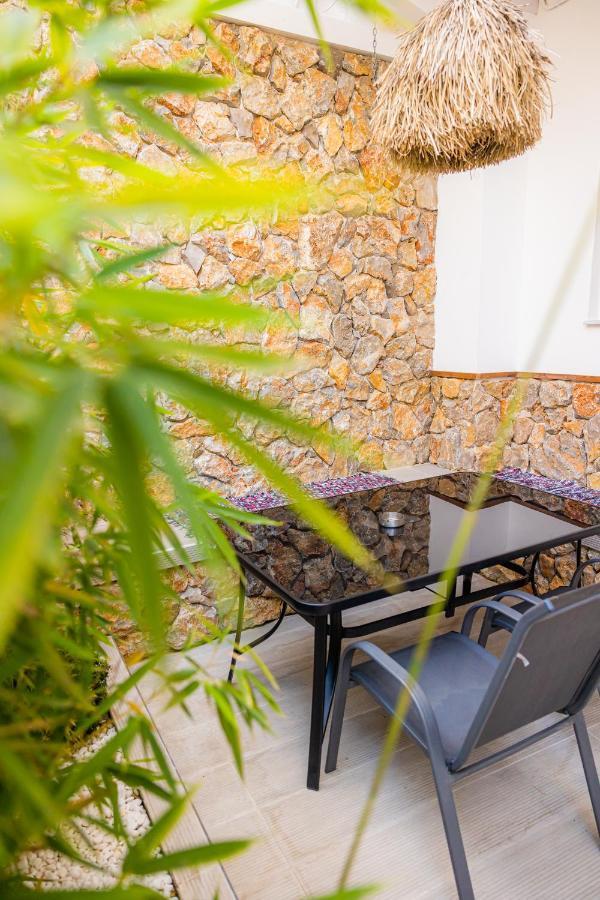 City Compass Luxury Suites Rhodes City エクステリア 写真
